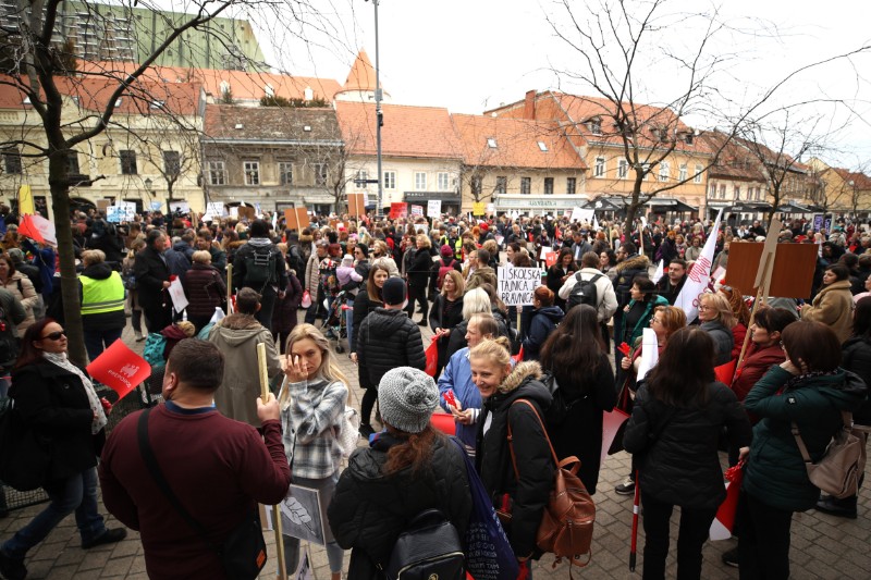 Okupljanje za prosvjedni skup prosvjetnih djelatnika