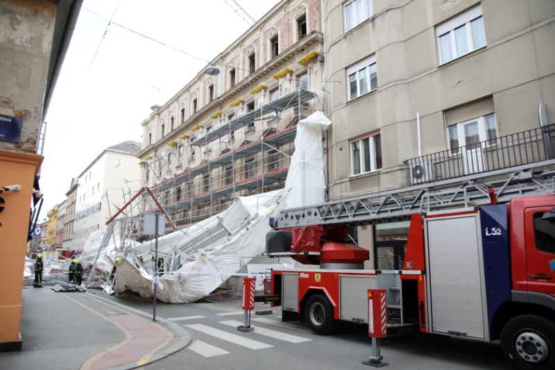 Pala skela u Petrinjskoj ulici 30, u centru Zagreba