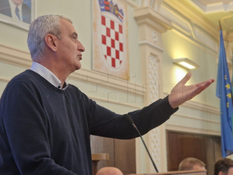 Karlovački Vodovod i kanalizacija: Za oštećenja u Zvijezdi će odgovarati izvođač