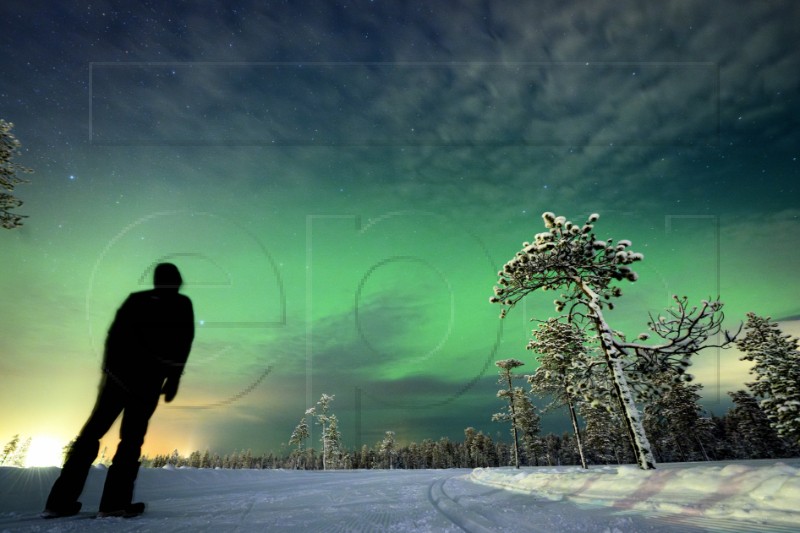 FINLAND NORTHERN LIGHTS