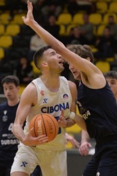 Polufinalne utakmice Kupa Krešimir Ćosić za košarkaše Cibona - Dubrava 