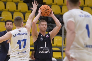 Polufinalne utakmice Kupa Krešimir Ćosić za košarkaše Cibona - Dubrava 