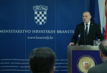 Uručenje Sporazuma suradnji pri organizaciji posjeta Vukovaru učenika BIH