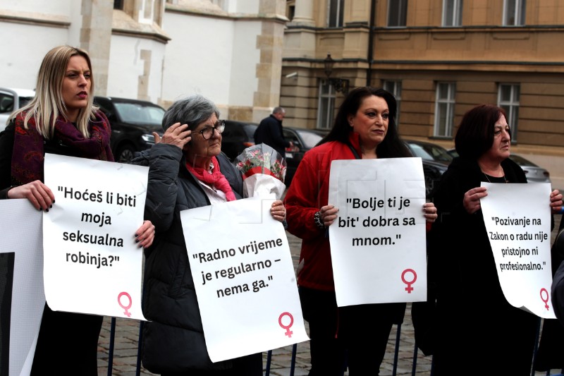 Javna akcija u povodu Dana žena na Markovu trgu