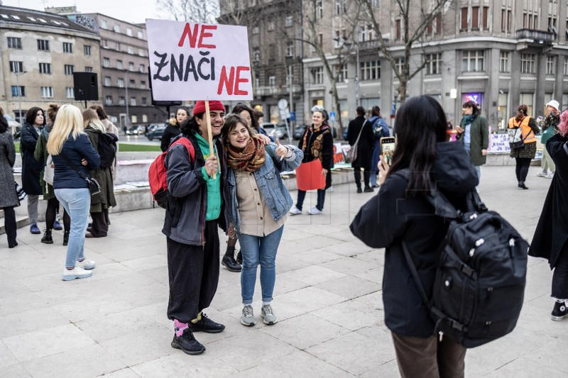 Noćni marš u povodu Međunarodnog dana žena "Feminizam i gotovo"