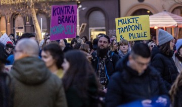 Noćni marš u povodu Međunarodnog dana žena "Feminizam i gotovo"