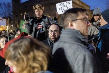 Noćni marš u povodu Međunarodnog dana žena "Feminizam i gotovo"