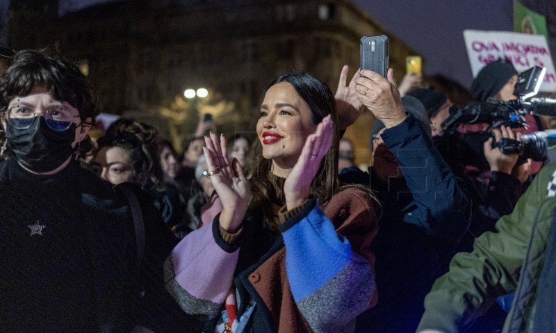 Noćni marš u povodu Međunarodnog dana žena "Feminizam i gotovo"