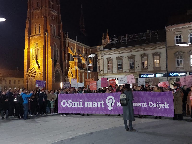 Noćni marš u Osijeku pod geslom "Žena s glasom"