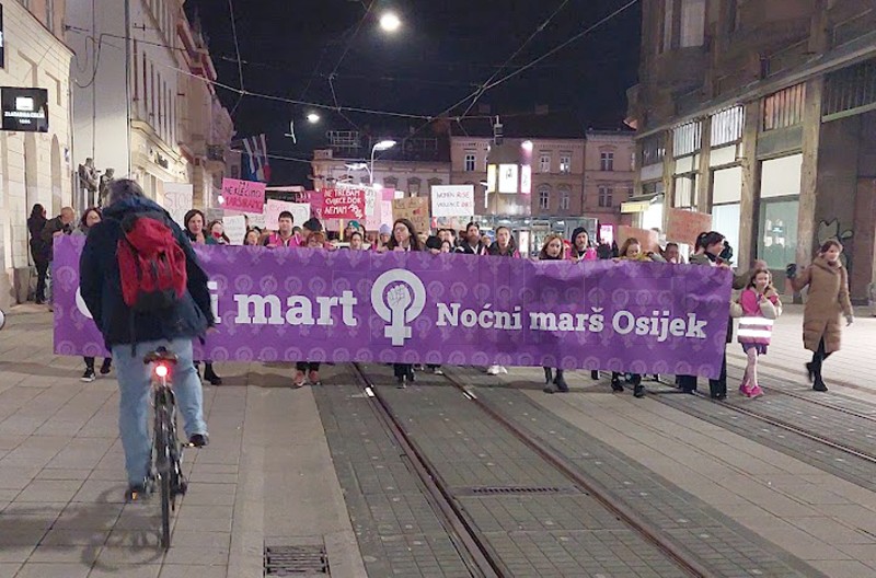 Noćni marš u Osijeku pod geslom "Žena s glasom"