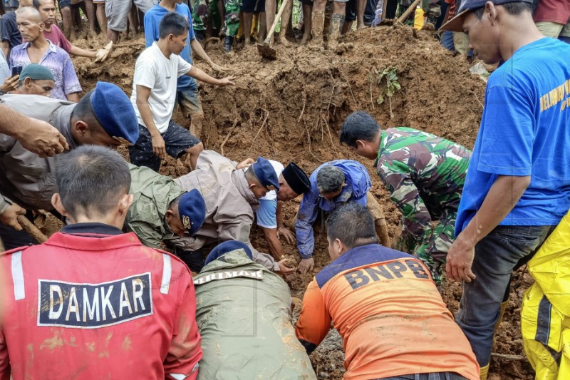 INDONESIA FLOODS