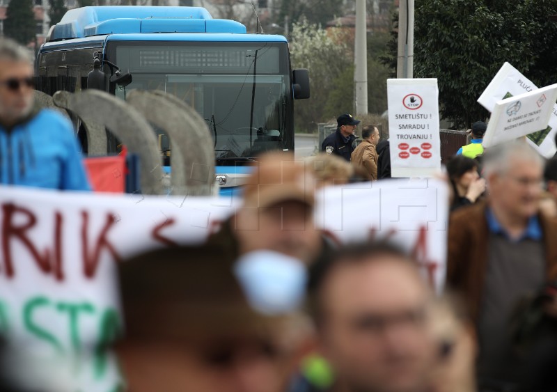 Prosvjed protiv dozvole za gospodarenje otpadom za rasadnik Čret-Zrinjevac