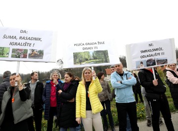 Prosvjed protiv dozvole za gospodarenje otpadom za rasadnik Čret-Zrinjevac