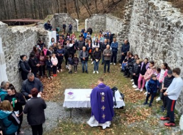 Hodočašće na Moslavačkoj gori kod pavlinskog samostana iz 13. st.