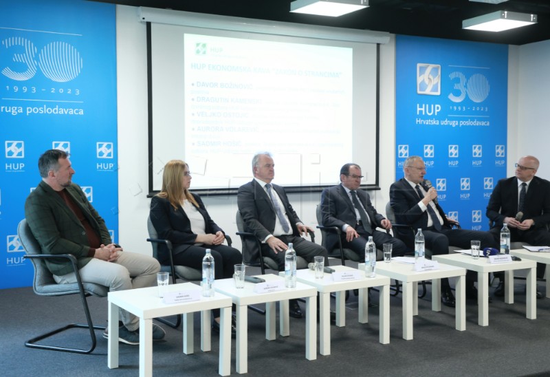 Konferencija za medije HUP-a "Ekonomska kava: Zakon o strancima"