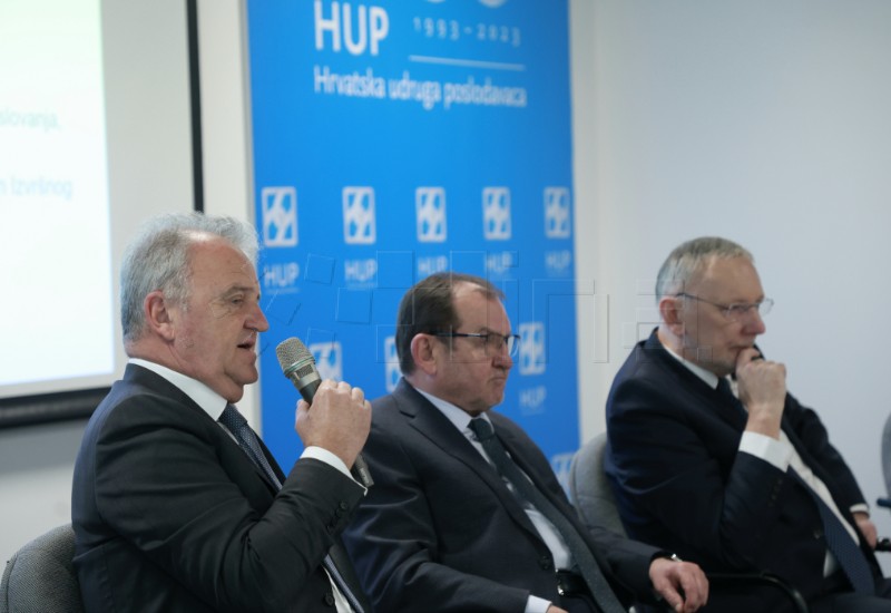 Konferencija za medije HUP-a "Ekonomska kava: Zakon o strancima"