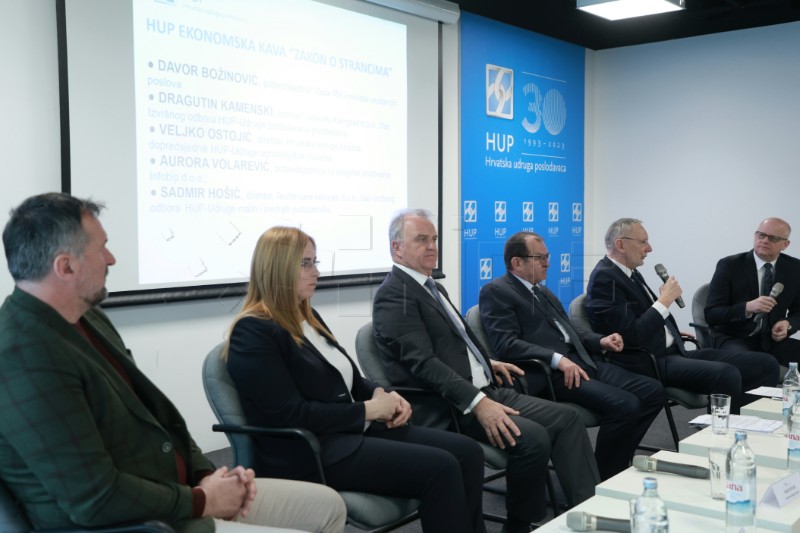 Konferencija za medije HUP-a "Ekonomska kava: Zakon o strancima"