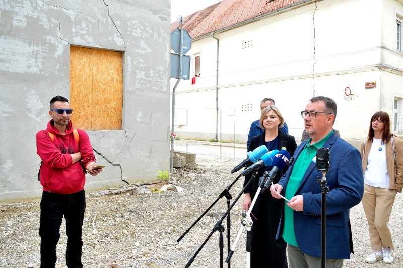 Konferencija za medije Sandre Benčić u karlovačkoj Zvijezdi