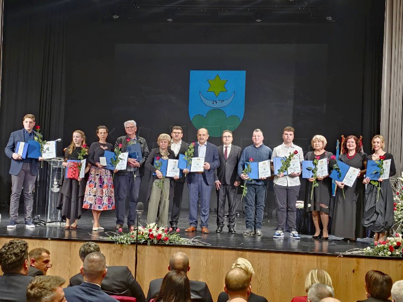 Ludbreg: Na svečanu sjednicu Gradskog vijeća stigao i predsjednik Milanović