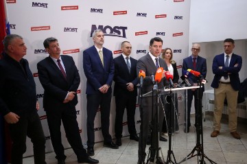 Predstavljanje nositelja lista Mosta, Hrvatskih suverenista i Nezavisne liste mladih