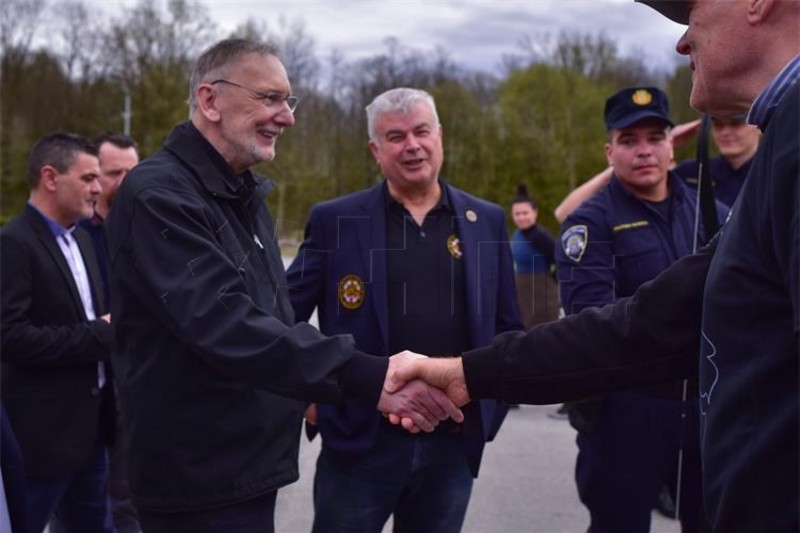 Božinović na izložbi "Hrvatska vojska i policija u mjerilu"