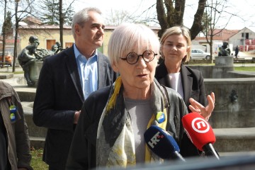 Konferencija za novinare stranke Možemo! u Petrinji