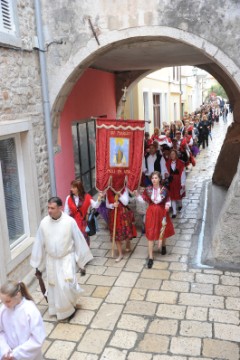 Tradicijska zavjetna procesija Rapski križi upisana u Registar kulturnih dobara