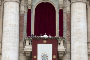 VATICAN EASTER