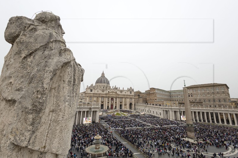 VATICAN EASTER