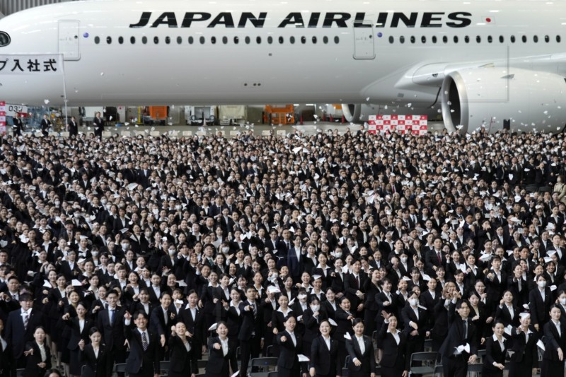 JAPAN JAL NEW EMPLOYEES