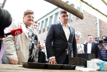 Milanović u Gradecu na paljenju Vuzmice