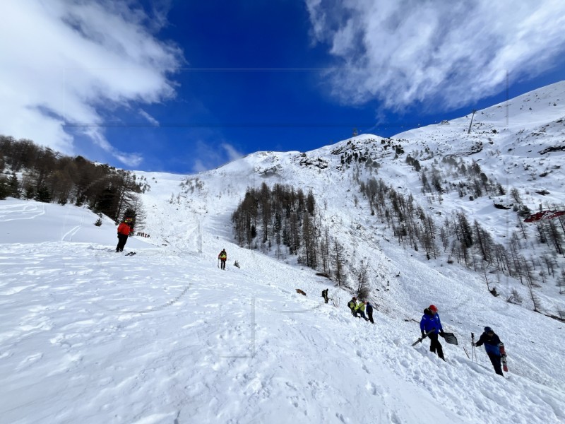 SWITZERLAND AVALANCHE