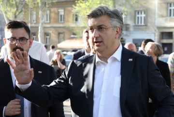 Plenković na druženju s građanima na Kegliću