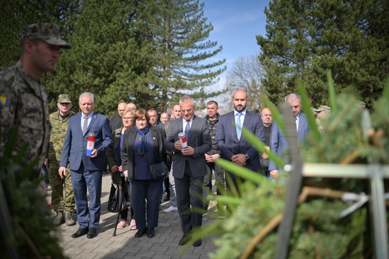 Obilježena 32. godišnjica pogibije Vukovaraca i pripadnika HVO-a u padu Kupresa