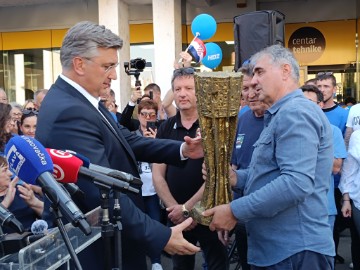 Vukovar: Plenković na predizbornom skupu HDZ-a