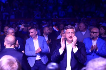 Osijek: Plenković na predizbornom skupu HDZ-a i partnera