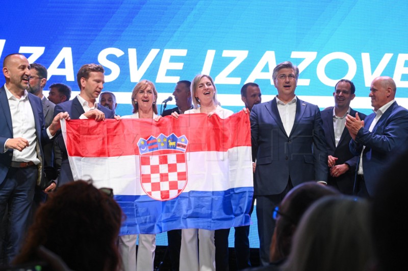 Plenković na predizbornom skupu HDZ-a i partnera u Splitu