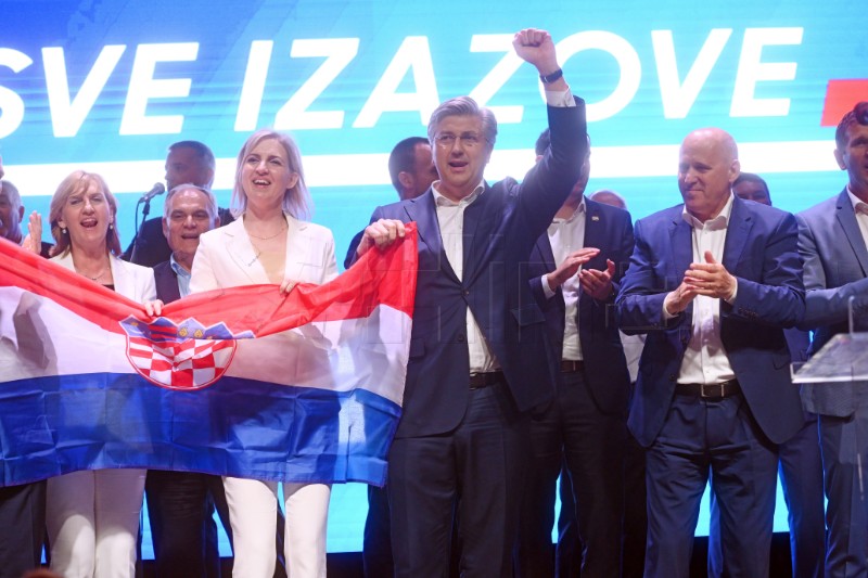 Plenković na predizbornom skupu HDZ-a i partnera u Splitu