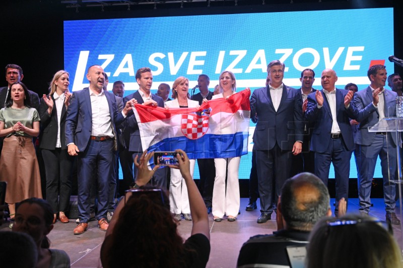 Plenković na predizbornom skupu HDZ-a i partnera u Splitu