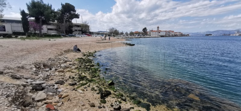 Aktivisti: Deponij azbesta na plaži Kosica i dalje opasan za zdravlje