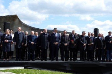 Počast žrtvama ustaškog logora Jasenovac u znak sjećanja na 79. godišnjicu proboja