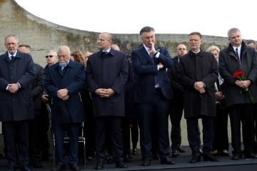 Počast žrtvama ustaškog logora Jasenovac u znak sjećanja na 79. godišnjicu proboja