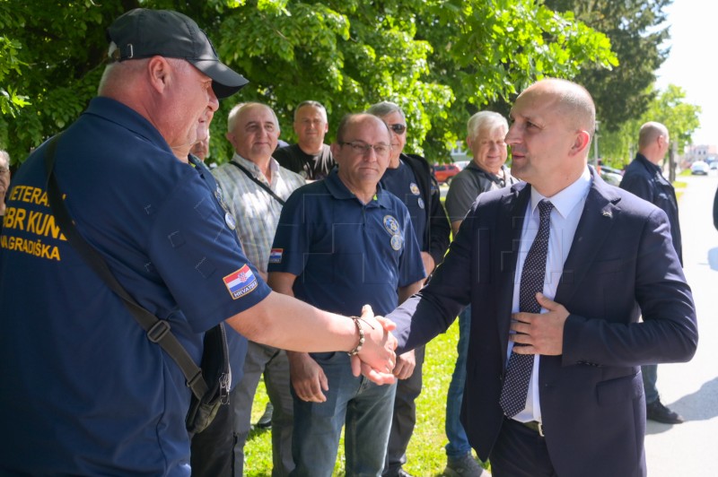 Anušić na obilježavanju obljetnice osnutka 3. gardijske brigade "Kune"