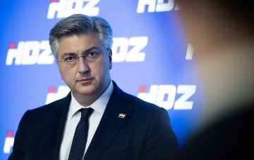 Sjednica Šireg predsjedništva HDZ-a - izjava Plenković