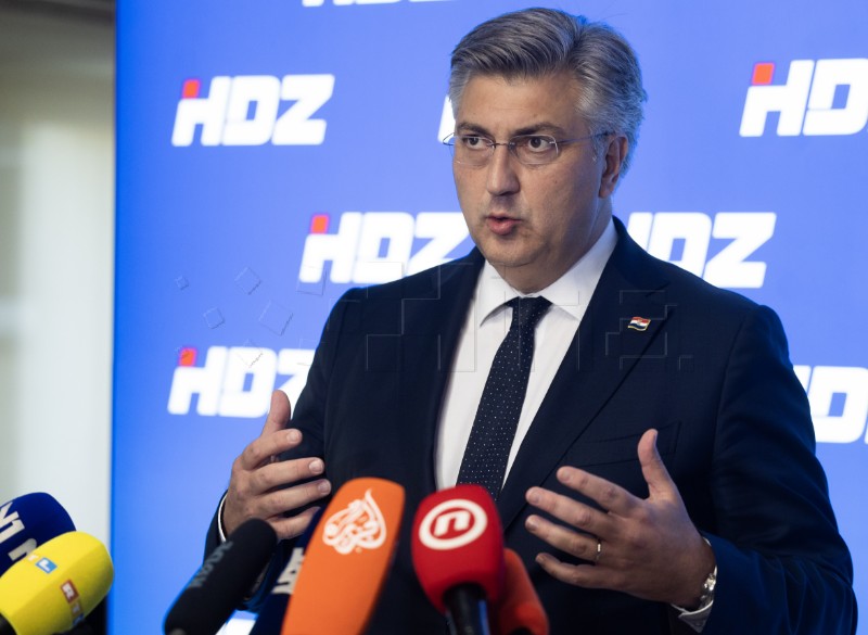 Sjednica Šireg predsjedništva HDZ-a - izjava Plenković