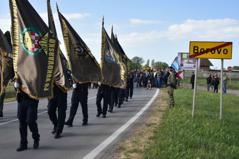 Obilježavanje 33. obljetnice pogibije dvanaest redarstvenika u Borovu Selu