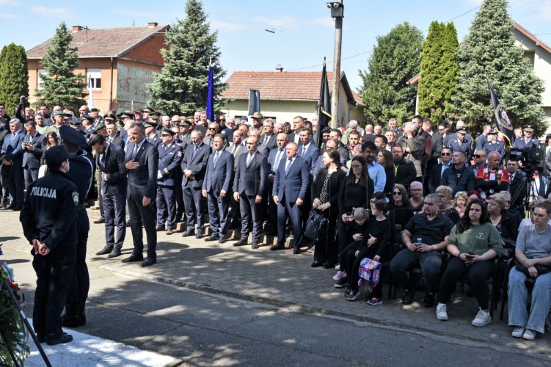 Obilježavanje 33. obljetnice pogibije dvanaest redarstvenika u Borovu Selu