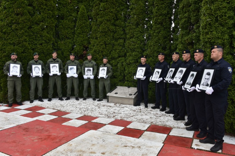 Obilježavanje 33. obljetnice pogibije dvanaest redarstvenika u Borovu Selu