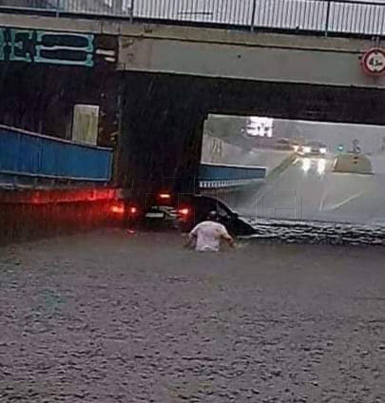 Jako nevrijeme s kišom i tučom zahvatilo područje Slavonskog Broda