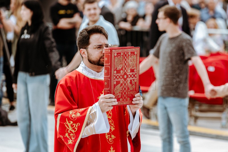 Tradicionalna procesija na Sv. Duju